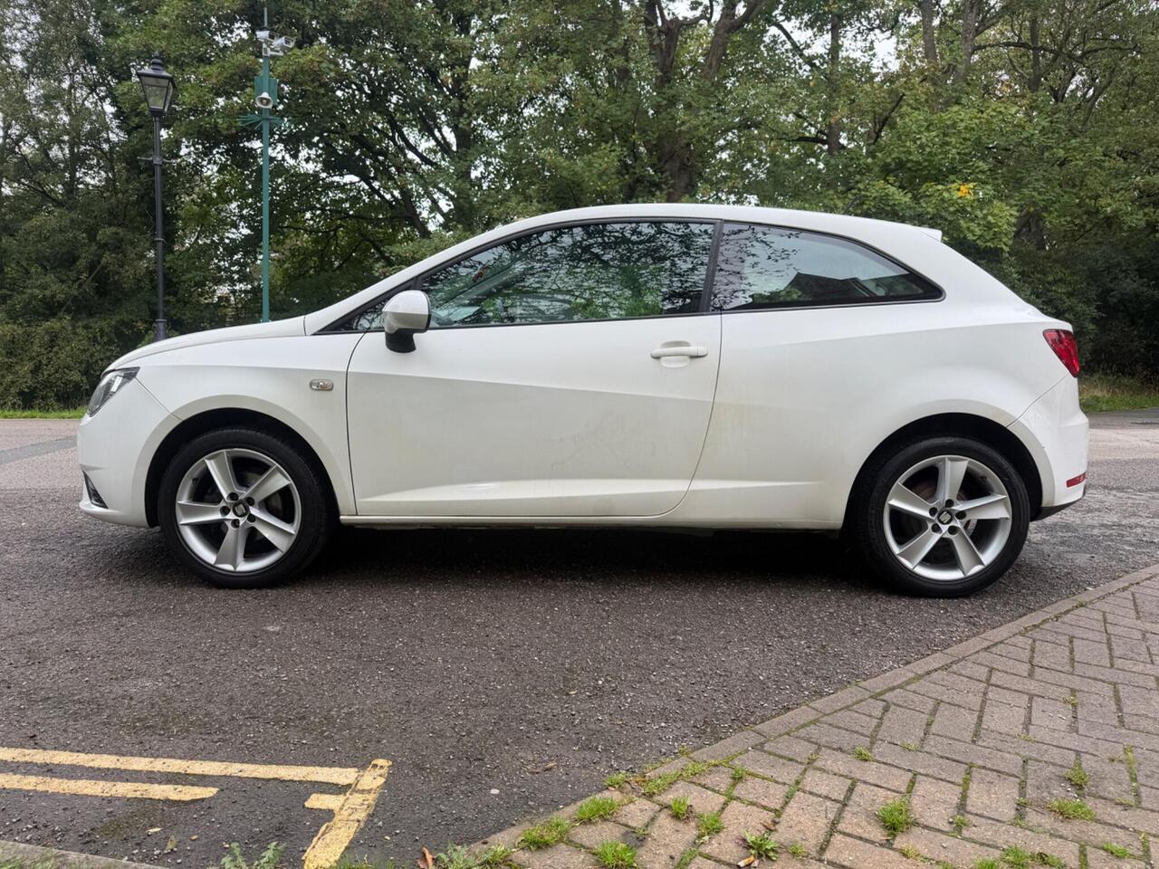 SEAT Ibiza — photo 4