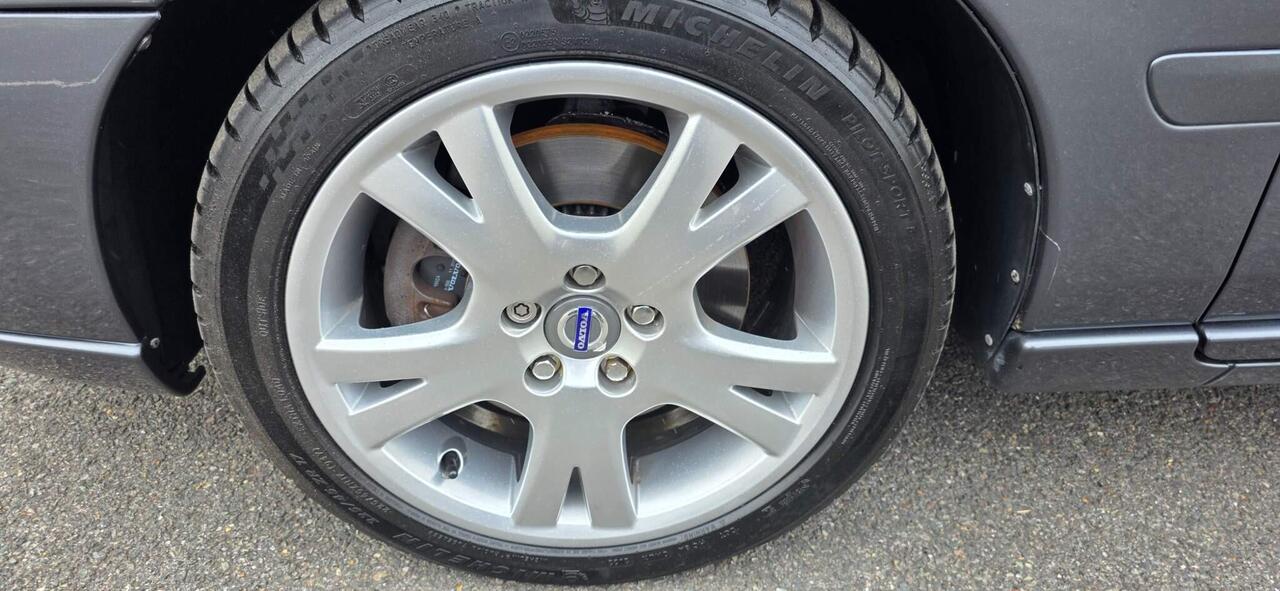 Volvo V70 — photo 43