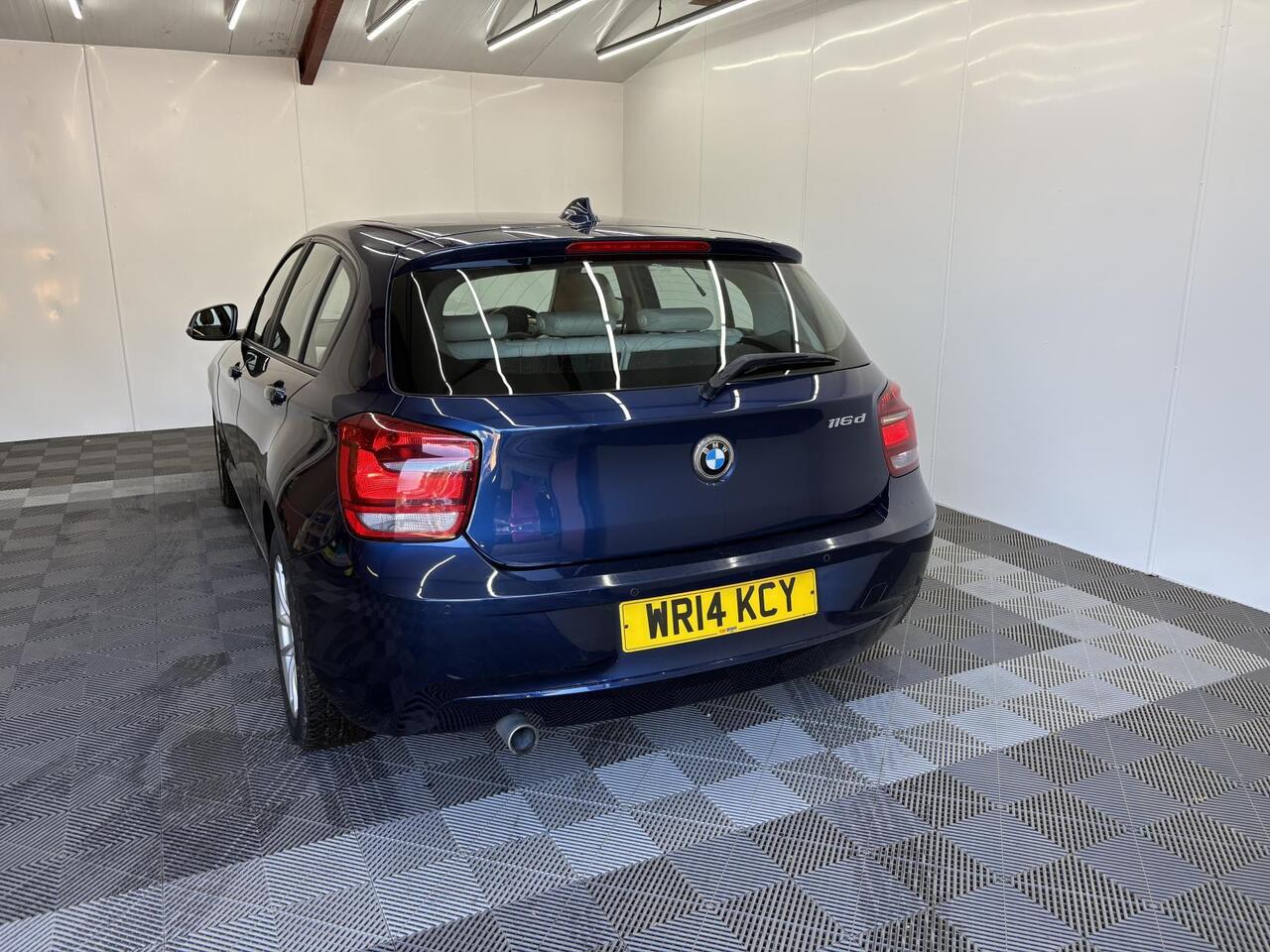 BMW 1 Series — photo 17