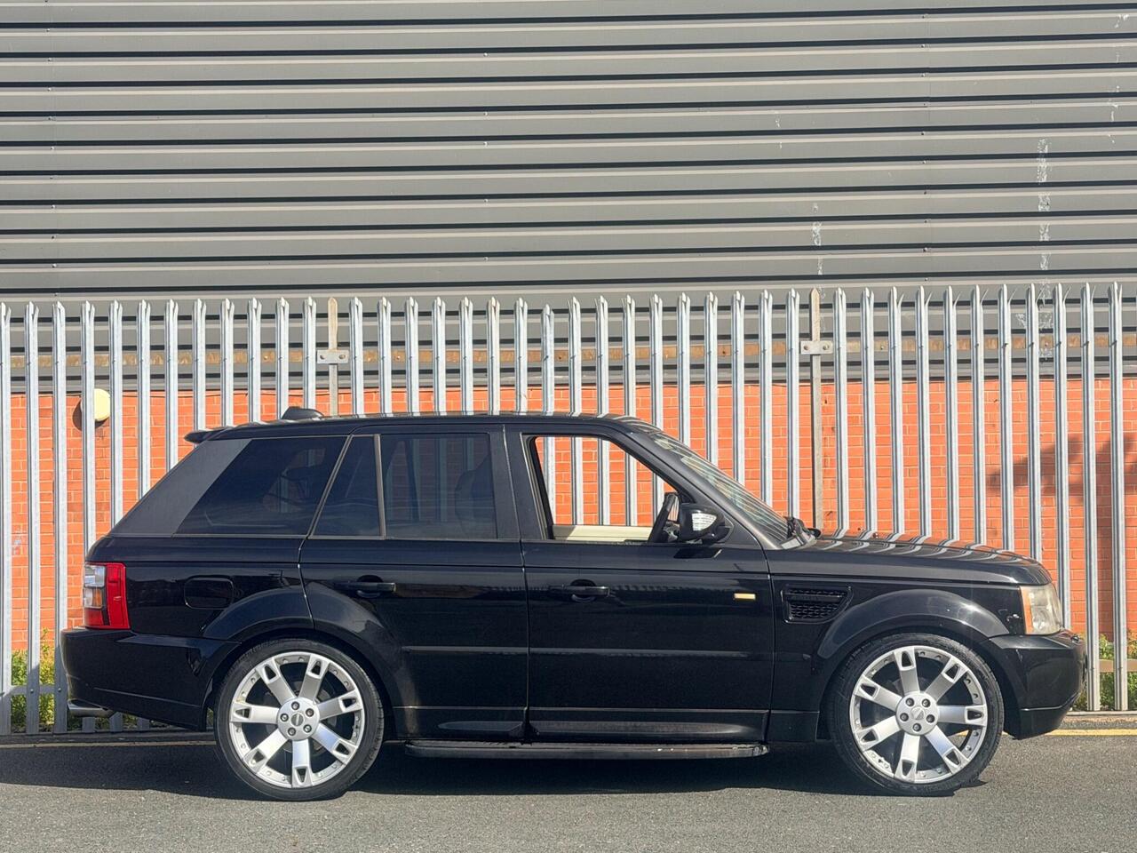 2006 Land Rover Range Rover Sport 2.7 TD V6 HSE Station Wagon 5dr, photo 2