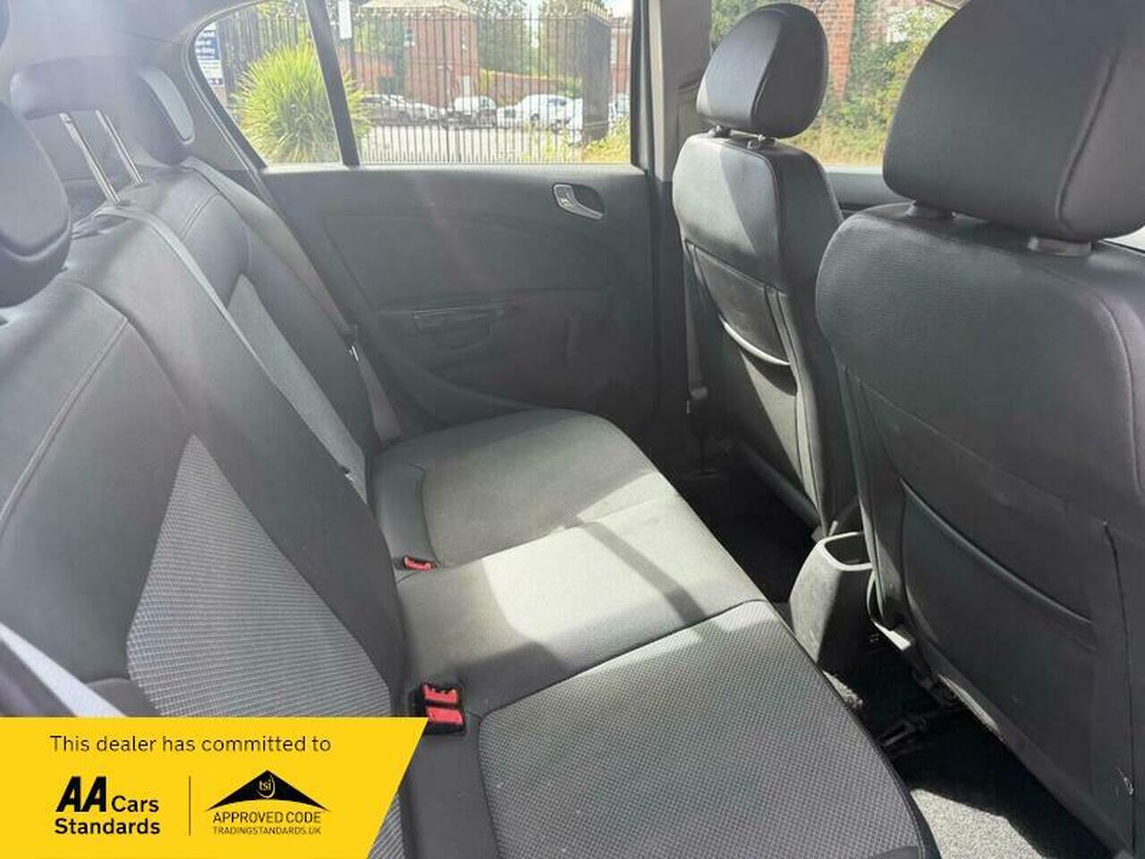 Vauxhall Corsa — photo 22