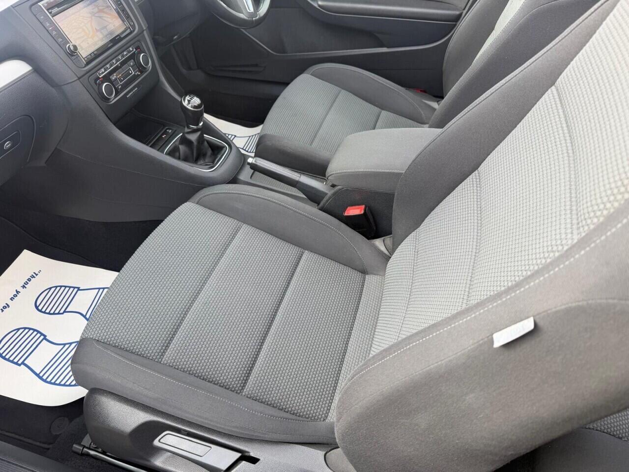 Volkswagen Golf — photo 11