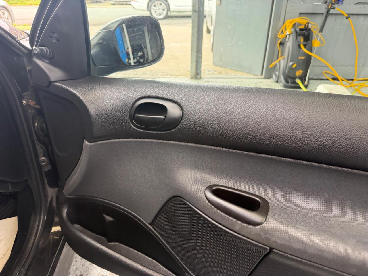 Peugeot 206 — photo 18
