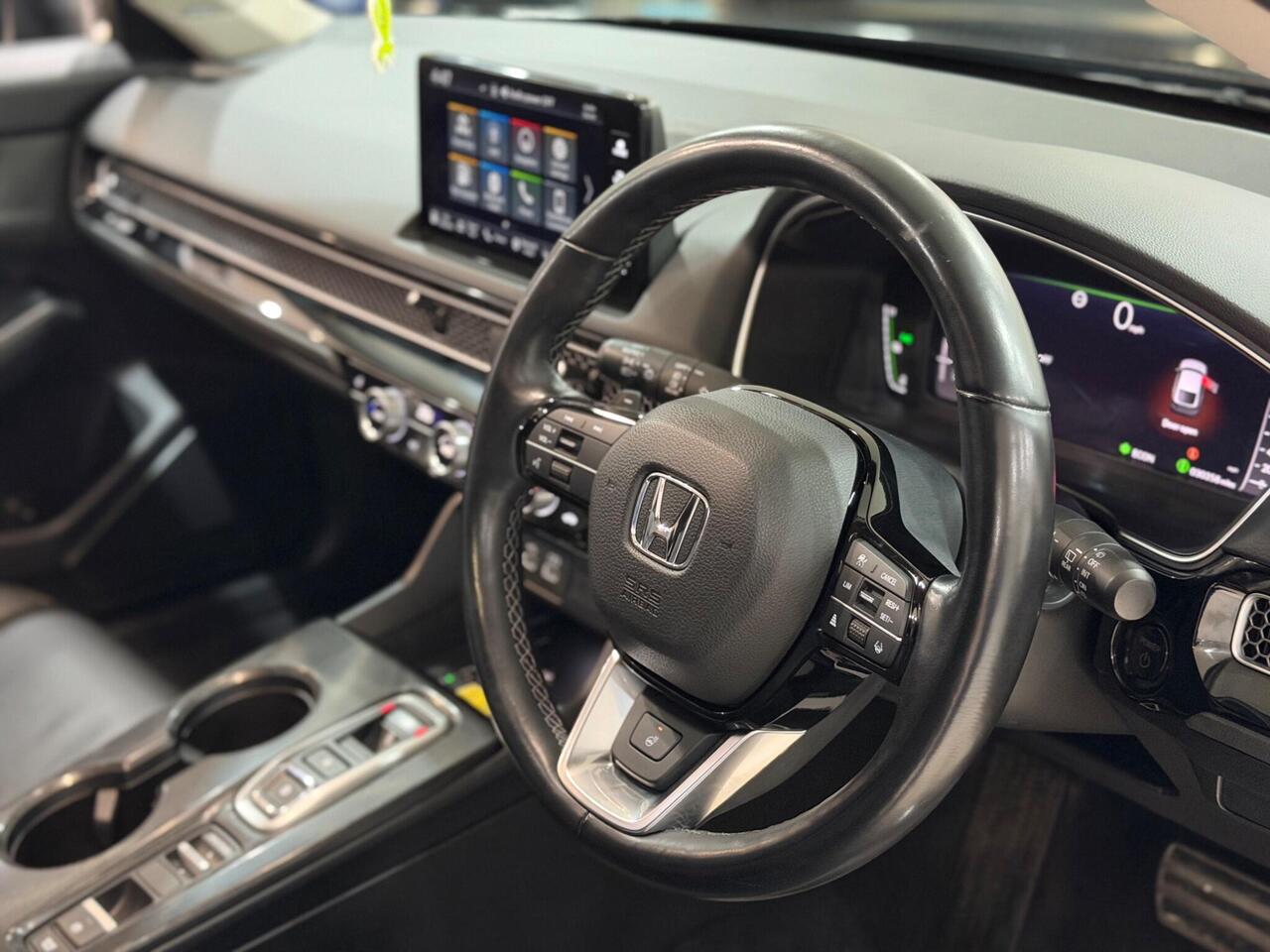 Honda Civic — photo 8