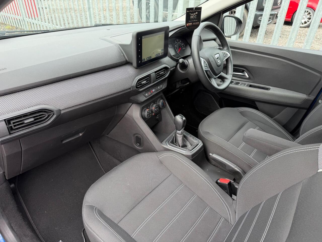 Dacia Sandero — photo 50