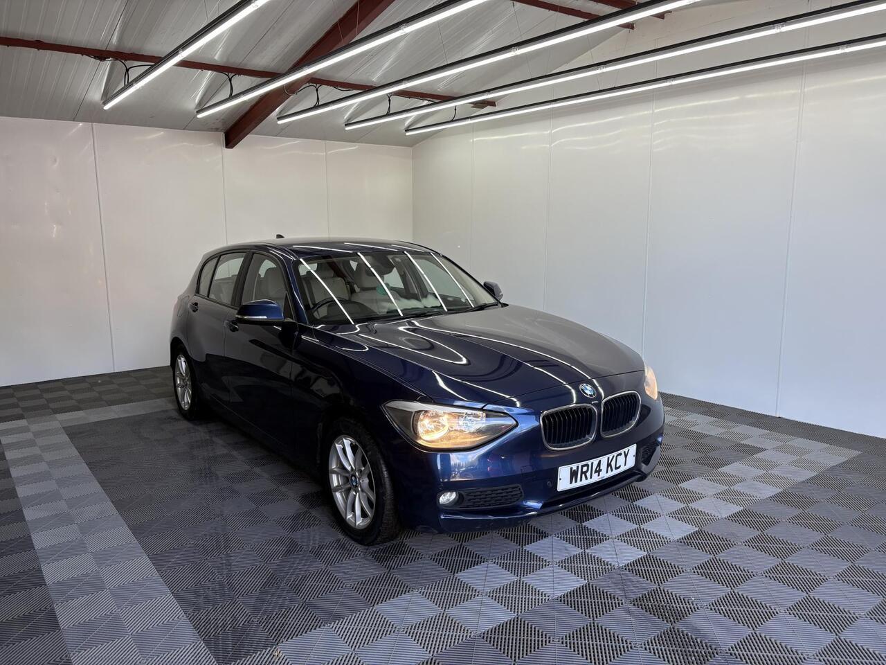 BMW 1 Series — photo 1