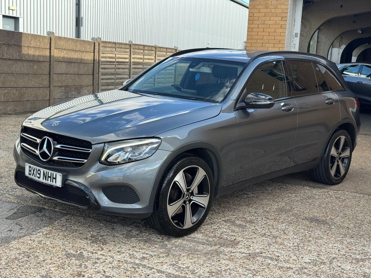 Mercedes-Benz GLC — photo 7