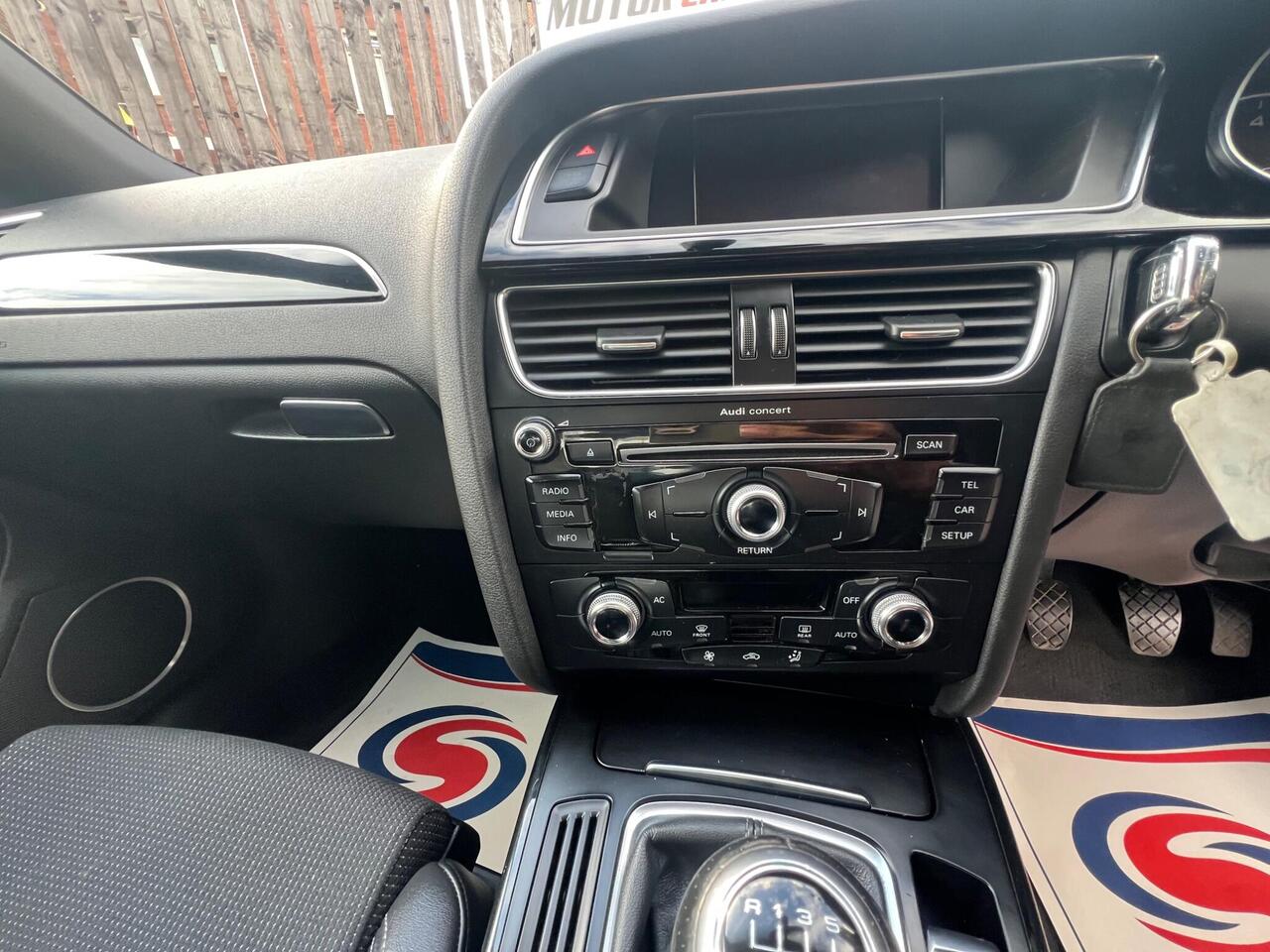 Audi A4 — photo 27