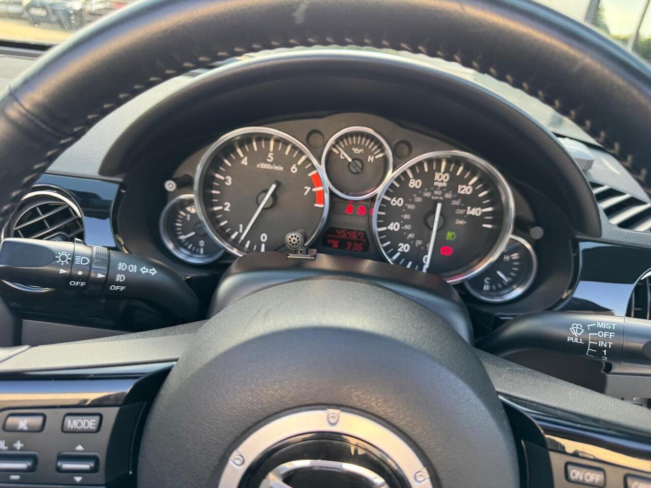 Mazda MX-5 — photo 35