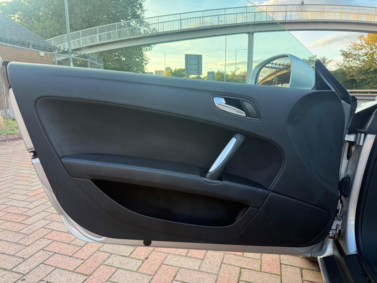 Audi TT — photo 21