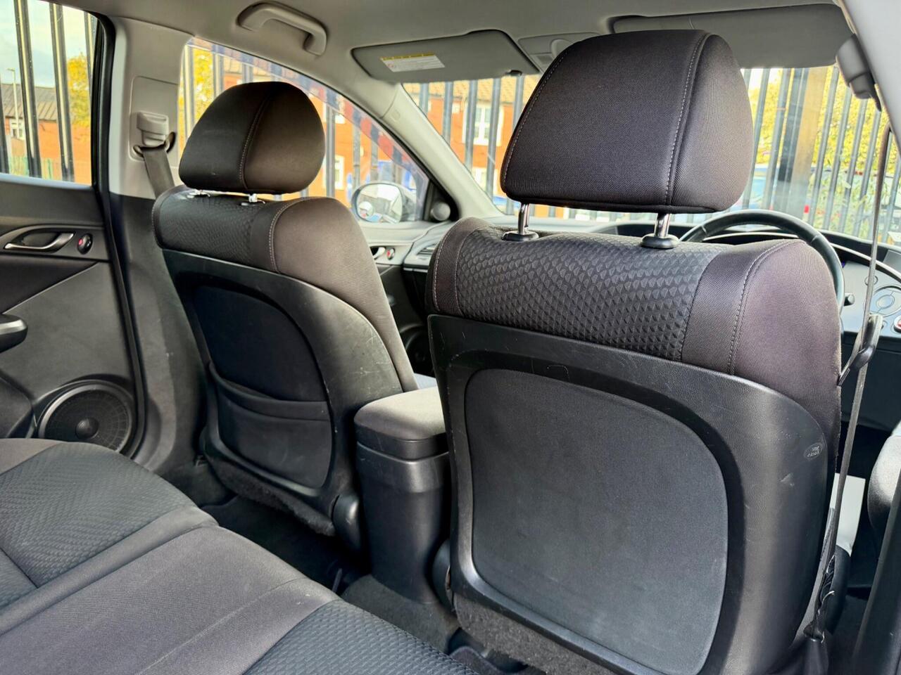 Honda Civic — photo 11