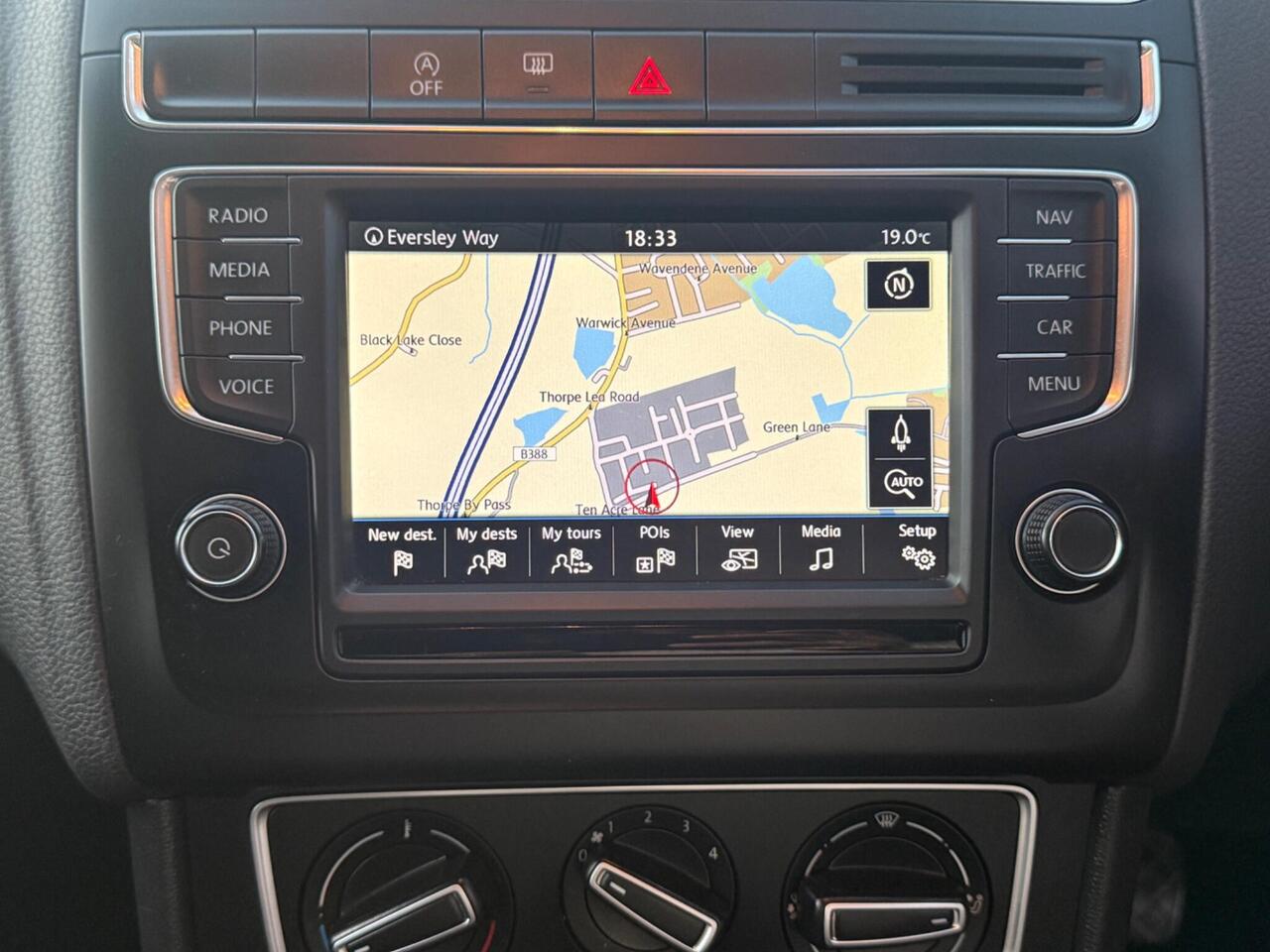 Volkswagen Polo — photo 36