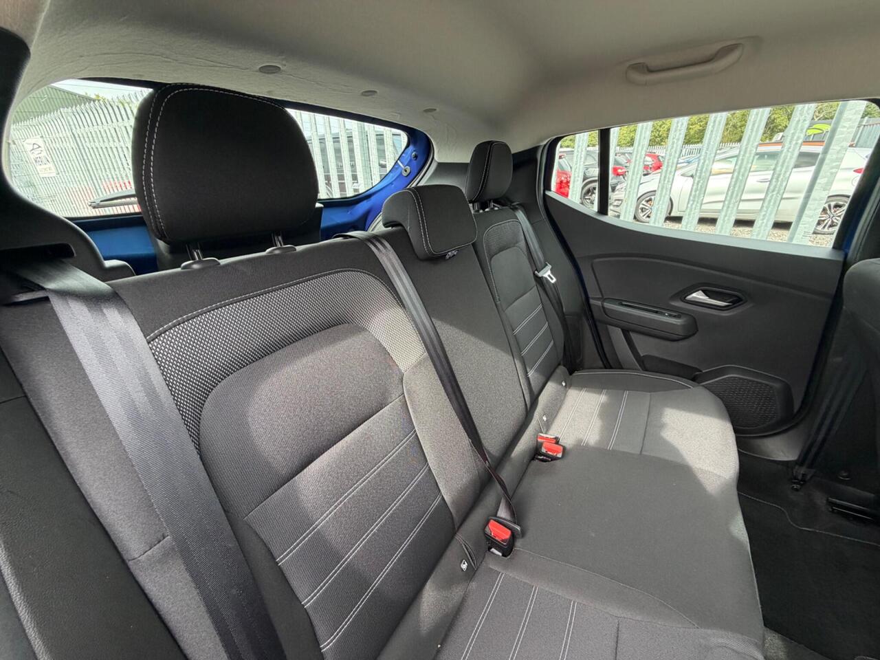 Dacia Sandero — photo 22