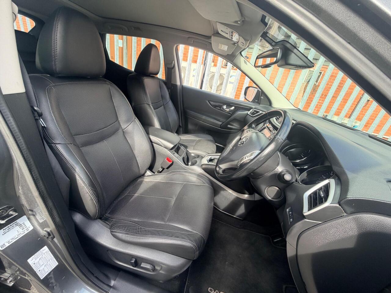2014 Nissan Qashqai 1.6 dCi Tekna XTRON 2WD Euro 5 (s/s) 5dr, photo 6