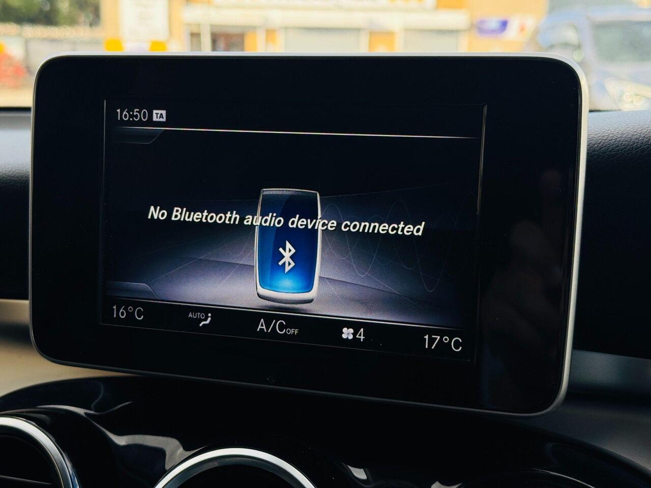 Mercedes-Benz GLC — photo 26