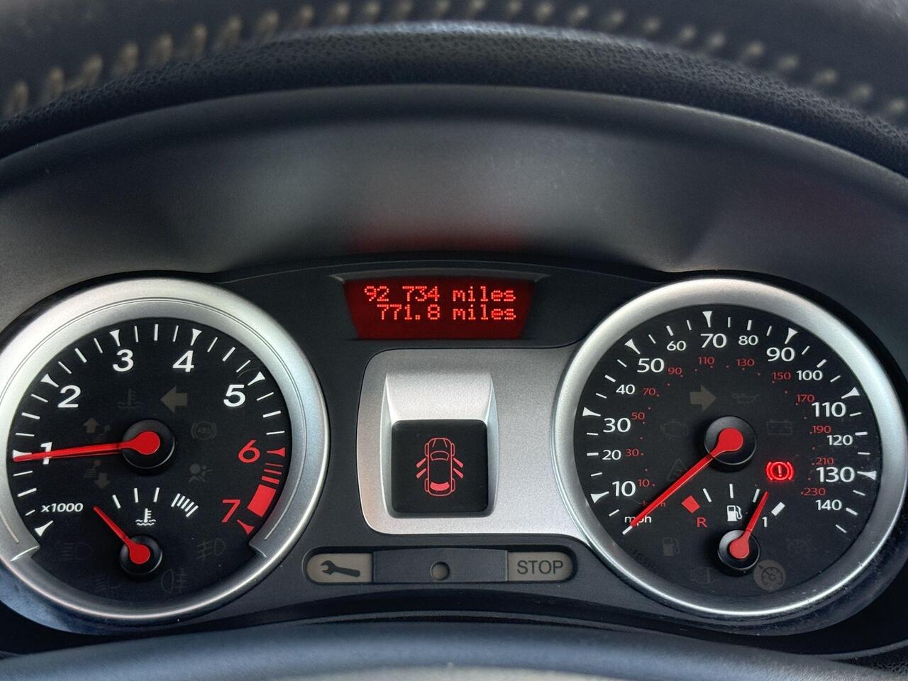 Renault Clio — photo 19