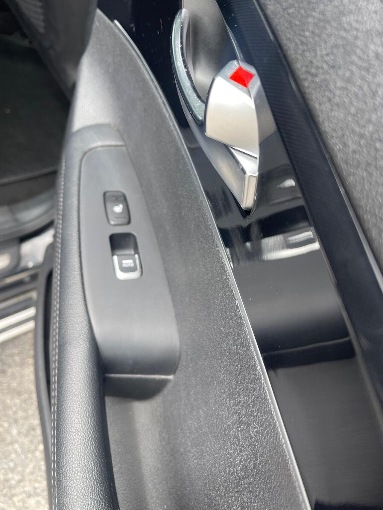 Kia Sorento — photo 11