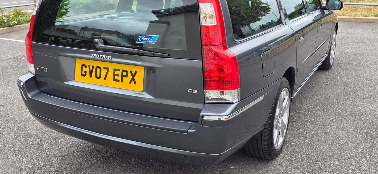 Volvo V70 — photo 18