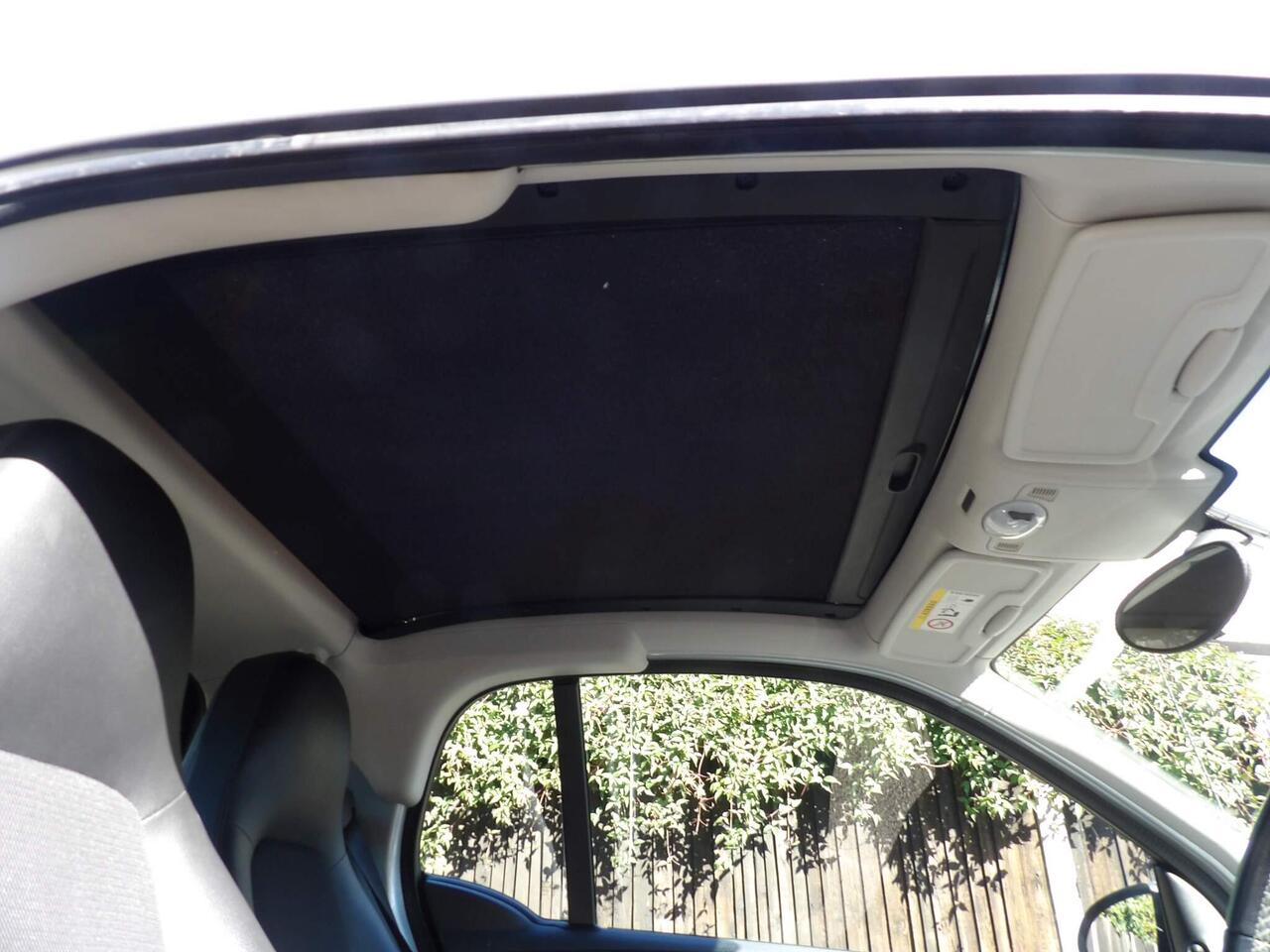 Smart fortwo — photo 14