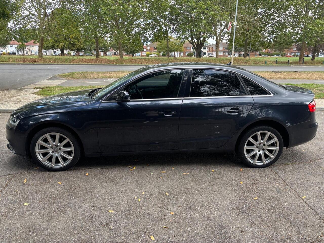 Audi A4 — photo 4
