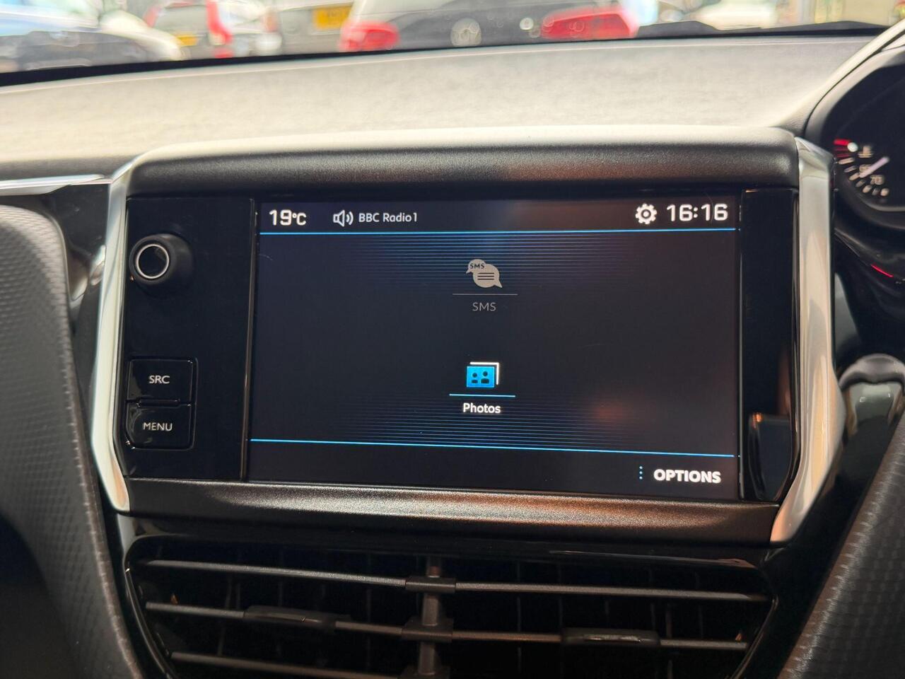 Peugeot 208 — photo 70