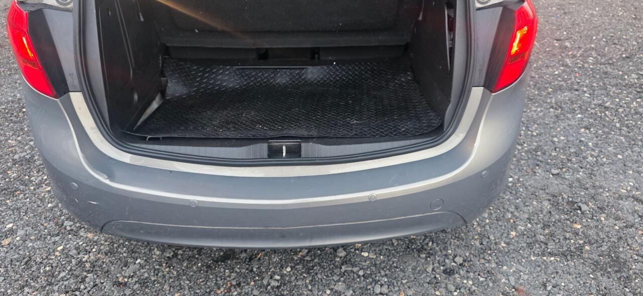 Vauxhall Meriva — photo 27