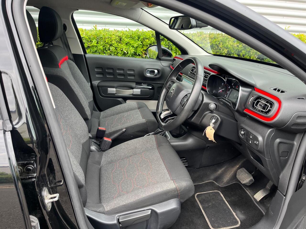 Citroen C3 — photo 13