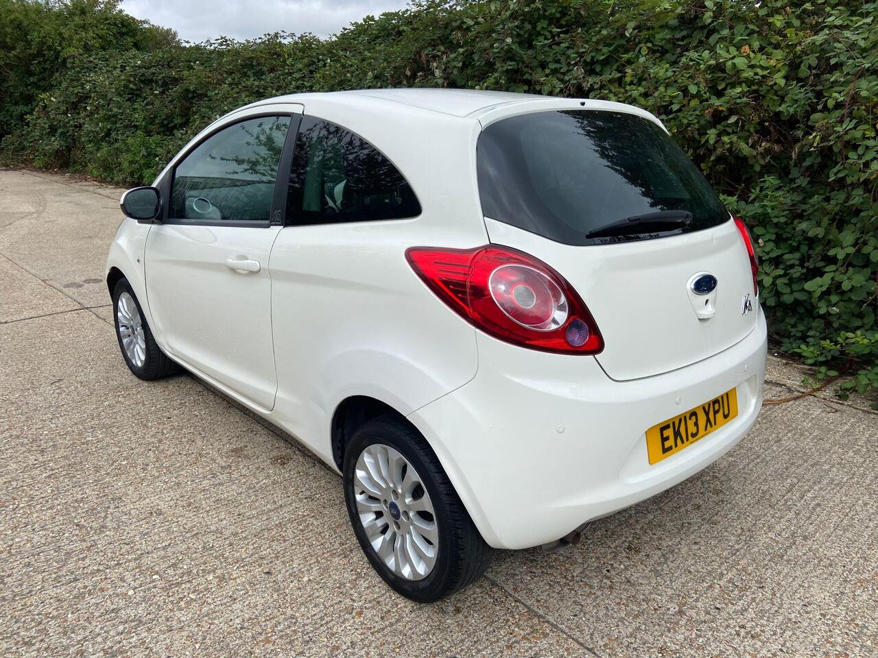 Ford Ka — photo 11