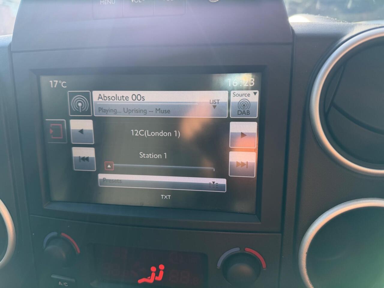 Citroen Berlingo — photo 12