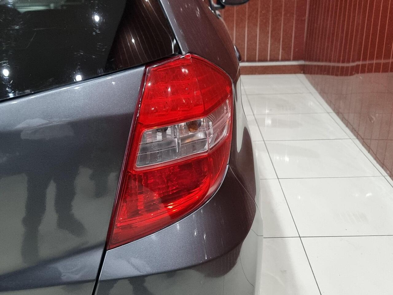 Honda Jazz — photo 27
