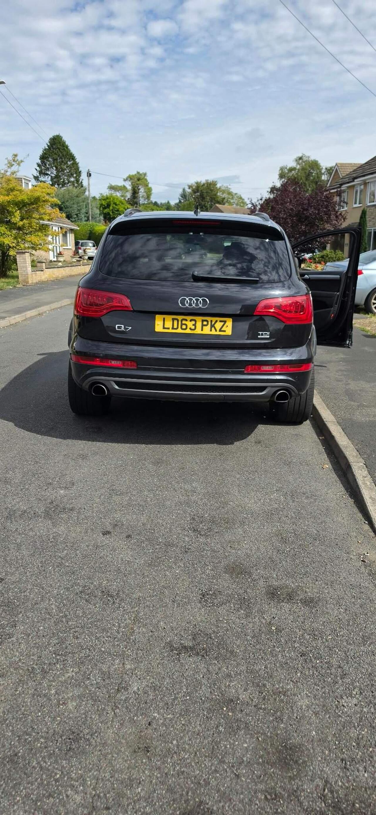 Audi Q7 — photo 16