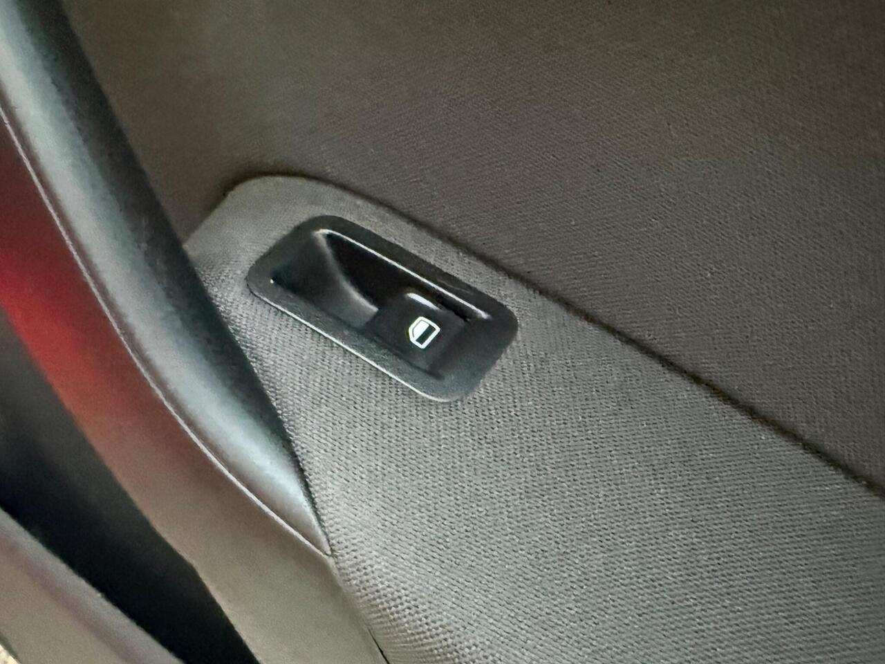 Volkswagen Polo — photo 24