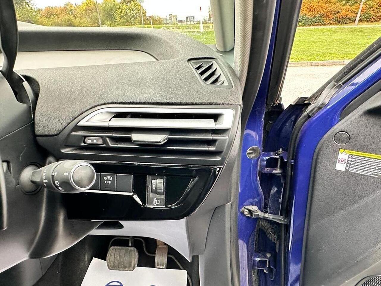 Citroen Grand C4 SpaceTourer — photo 15