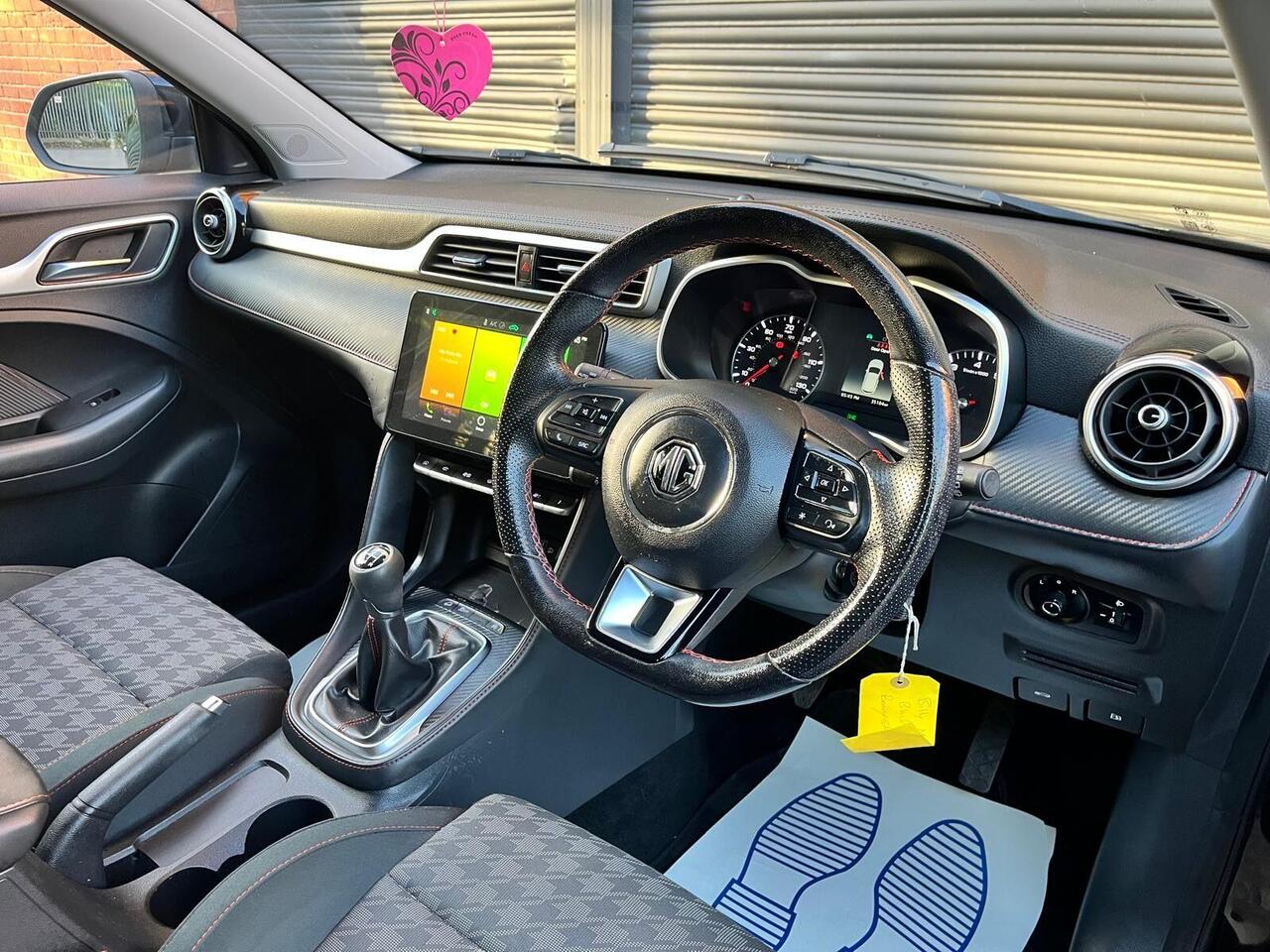 MG MG ZS — photo 32