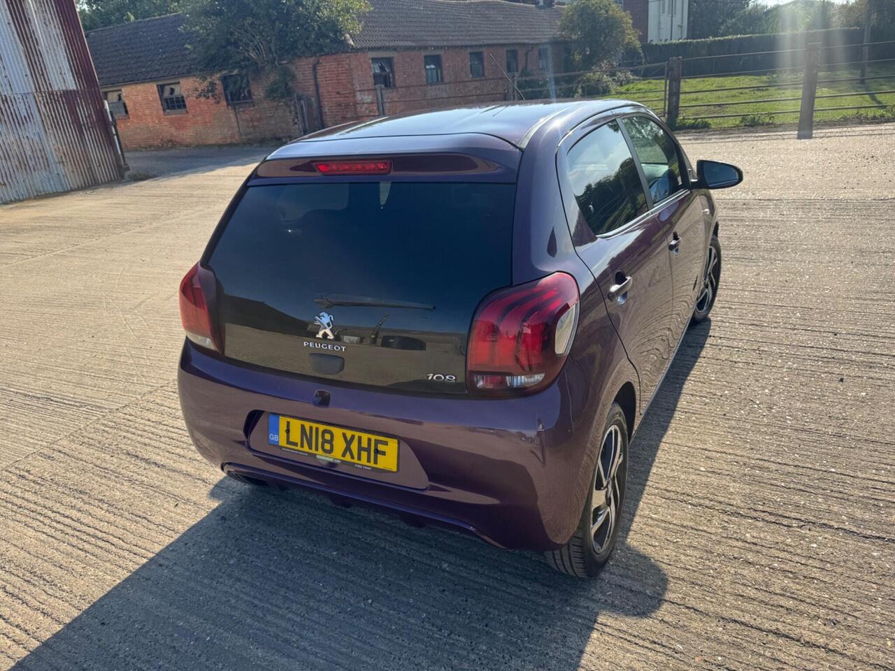 Peugeot 108 — photo 19
