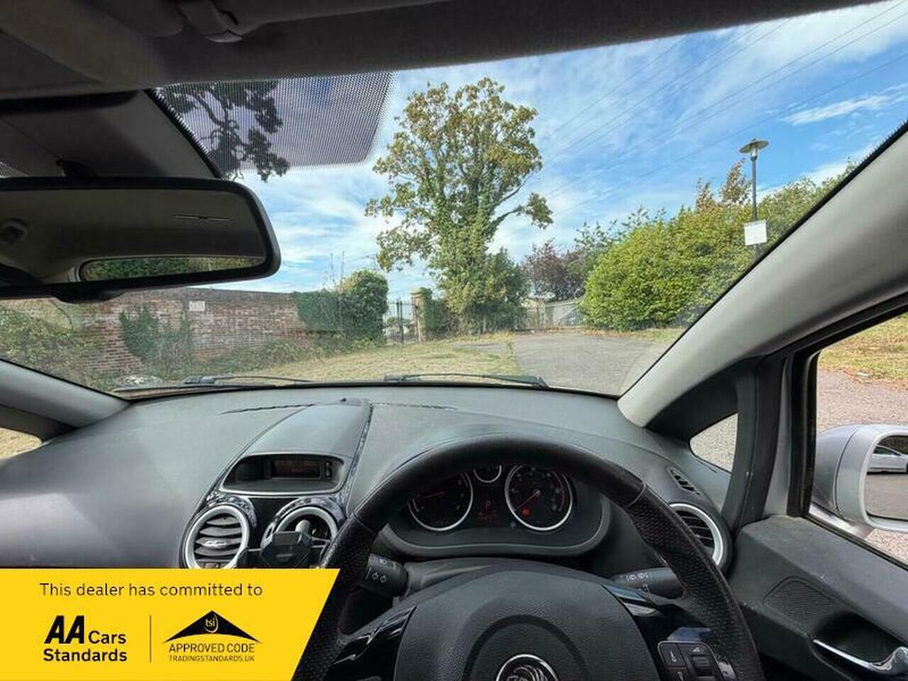 Vauxhall Corsa — photo 46
