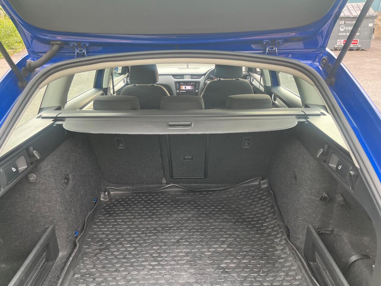 Skoda Octavia — photo 13