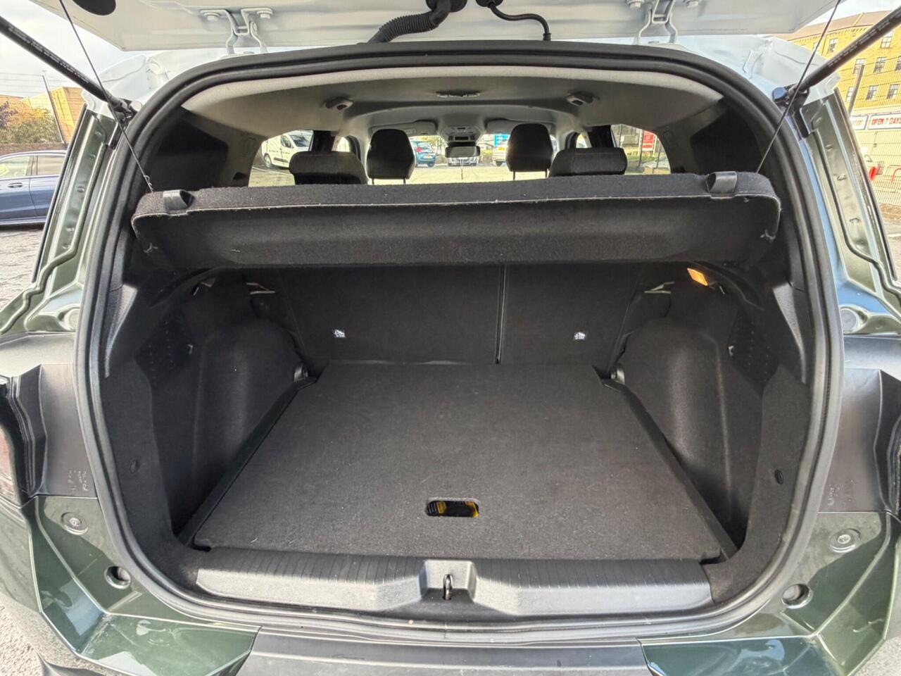 Citroen e-C3 Aircross — photo 16