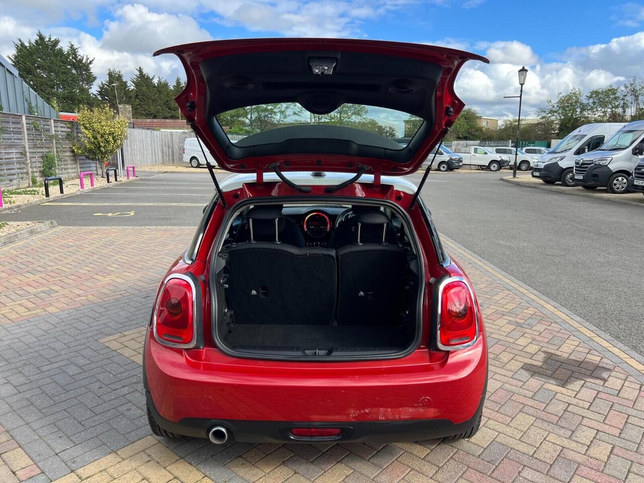 MINI Hatch — photo 45