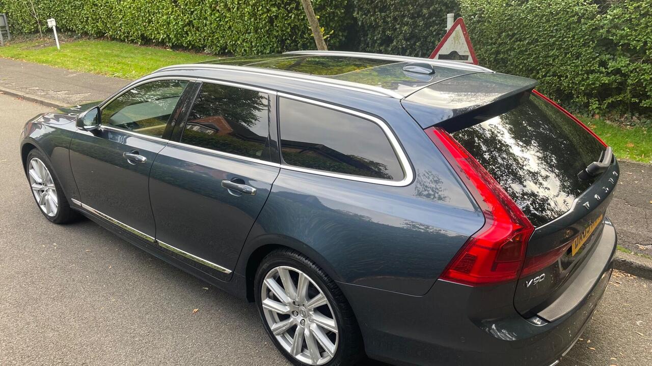 Volvo V90 — photo 9