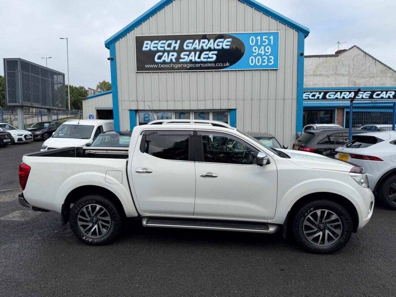Nissan Navara — photo 2