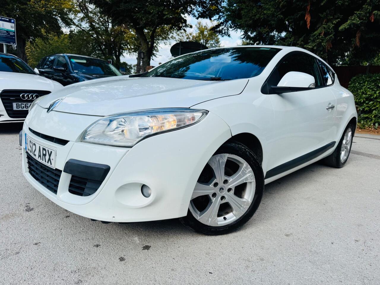 Renault Megane — photo 2