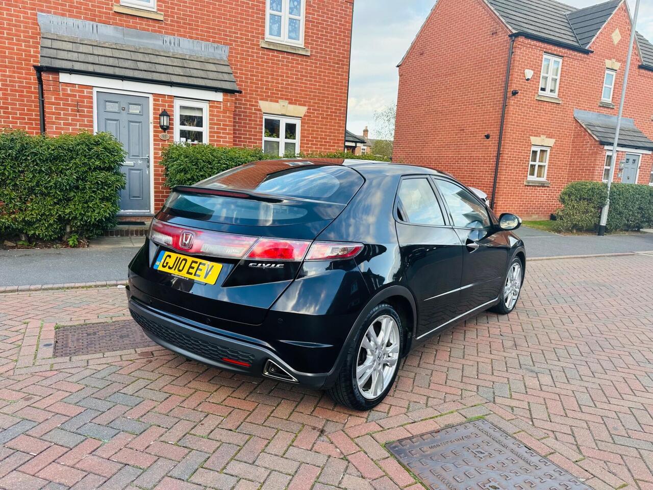 Honda Civic — photo 9