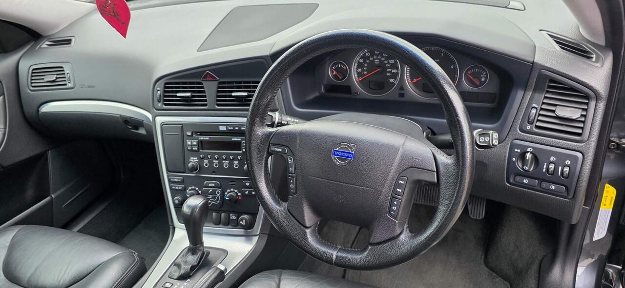 Volvo V70 — photo 91