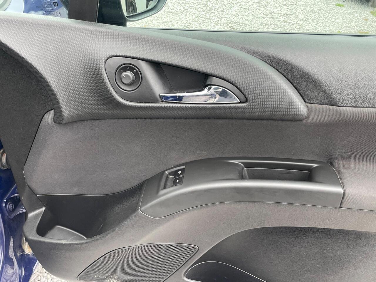 Vauxhall Meriva — photo 18
