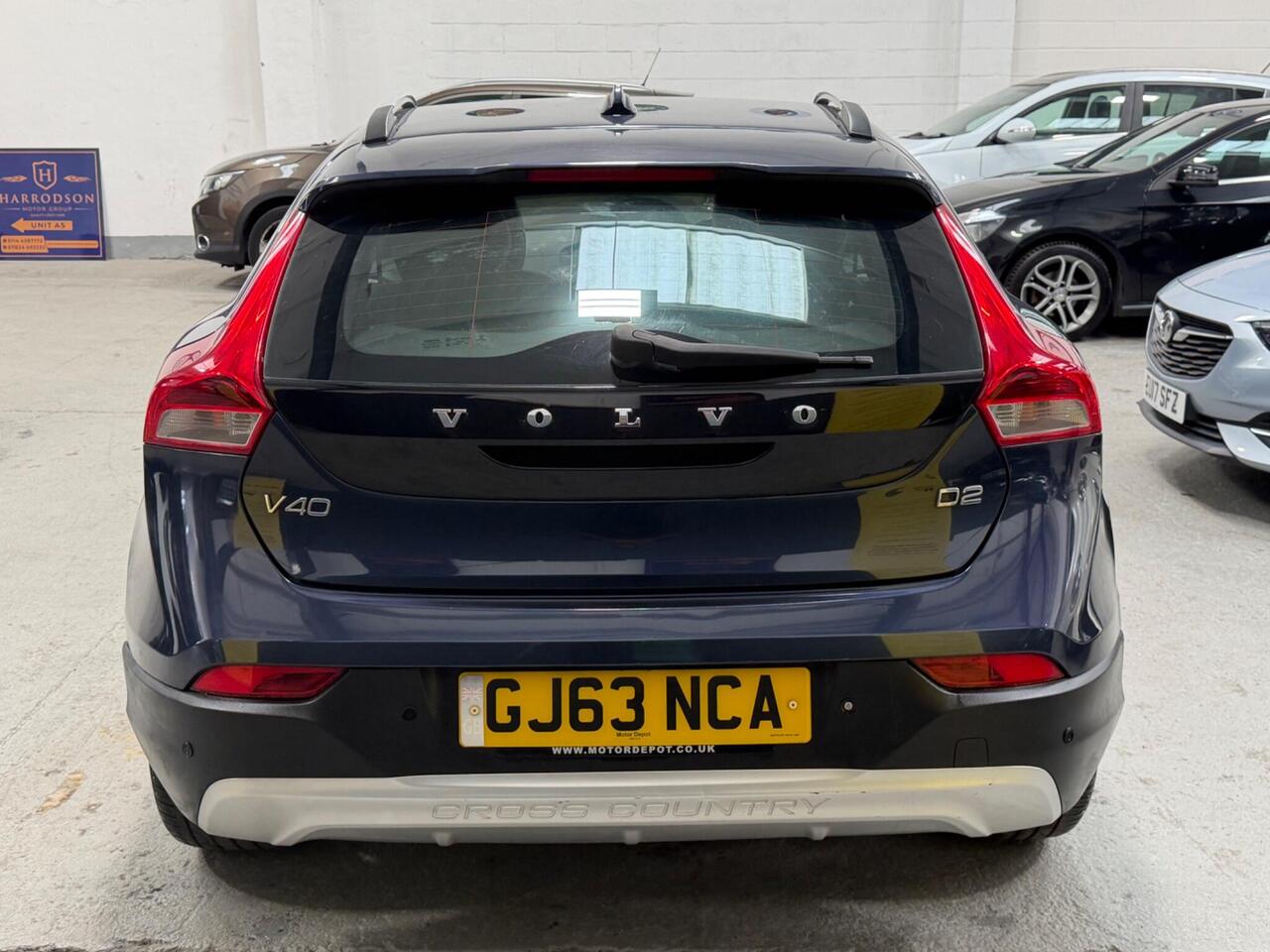 Volvo V40 Cross Country — photo 5