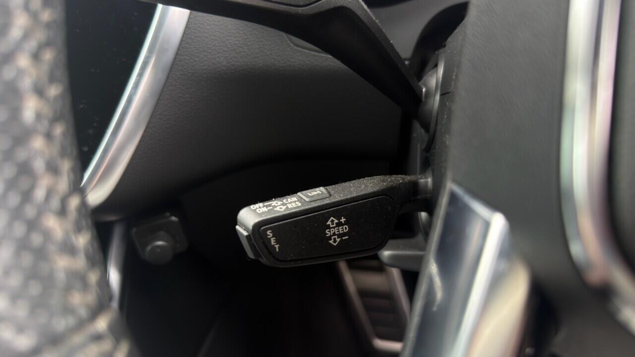 Audi A6 Saloon — photo 27