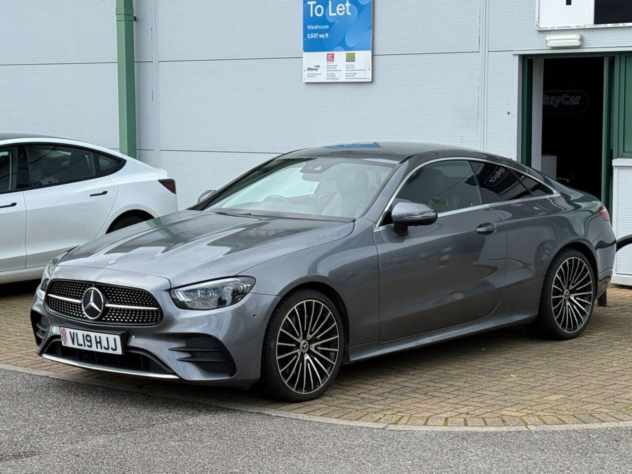Mercedes-Benz E Class — photo 29