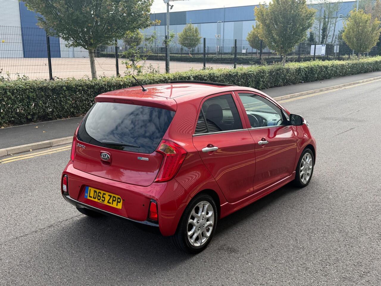 Kia Picanto — photo 14