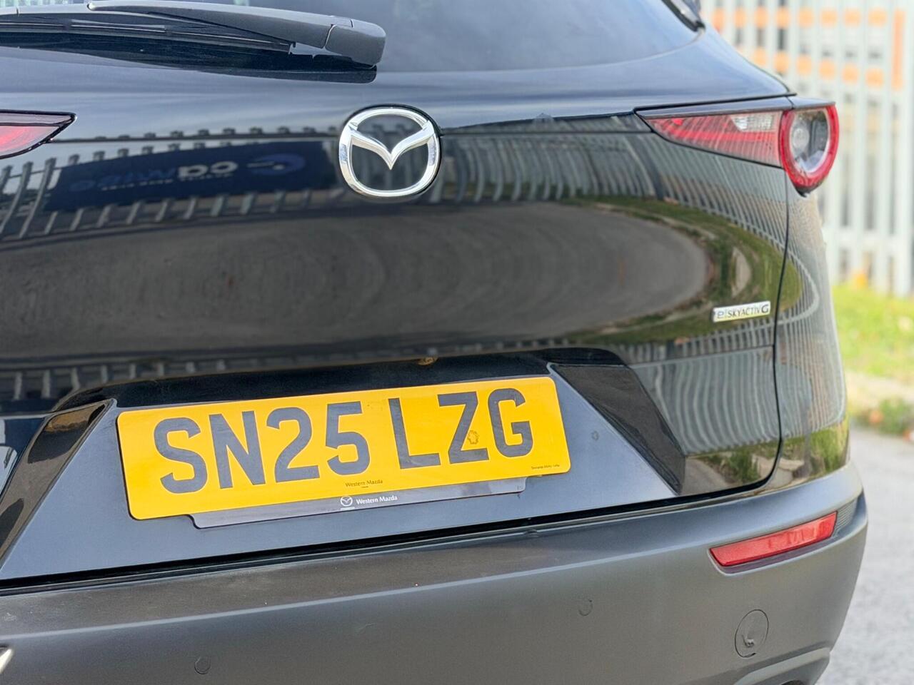 Mazda CX-30 — photo 13